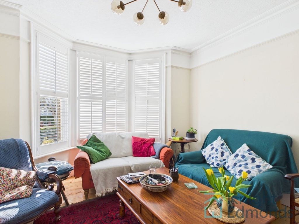 Property photo 2 of 17