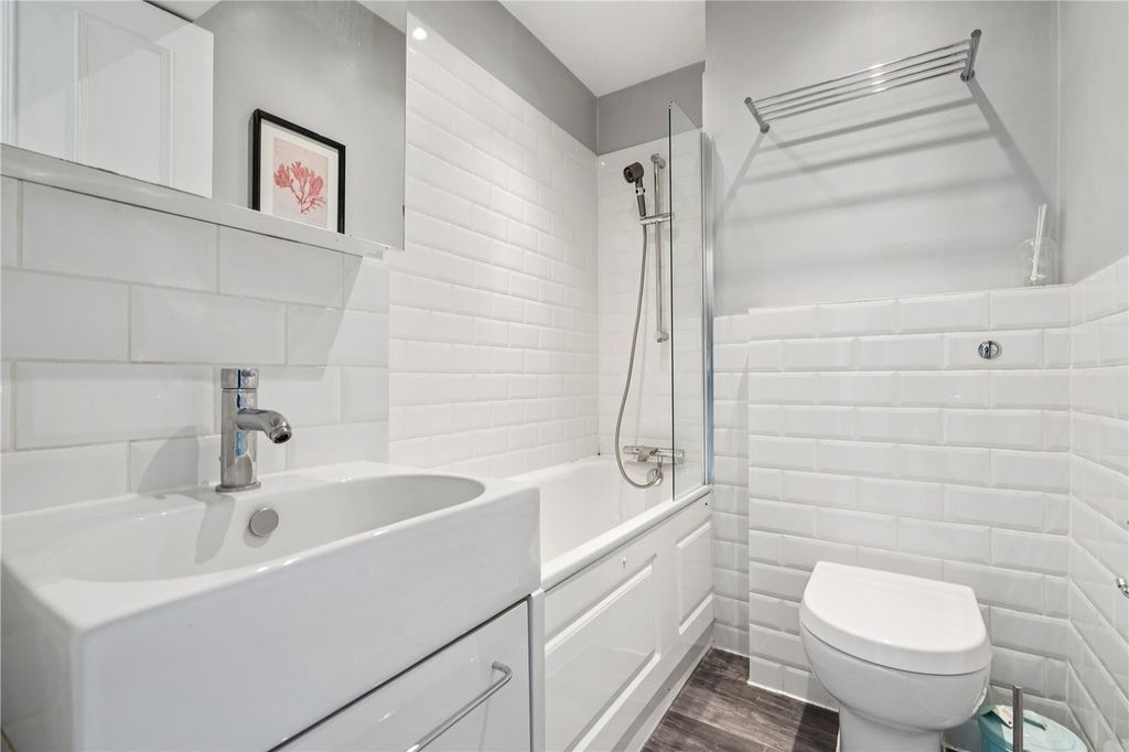 Property photo 3 of 13 Bathroom