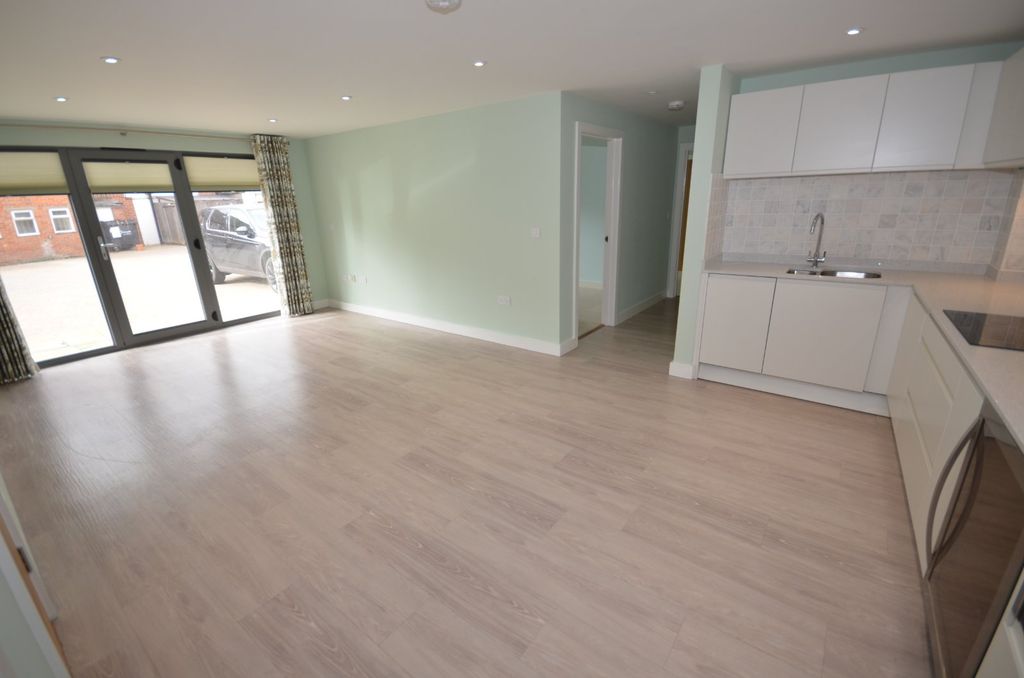 Property photo 2 of 11 Picture No. 02