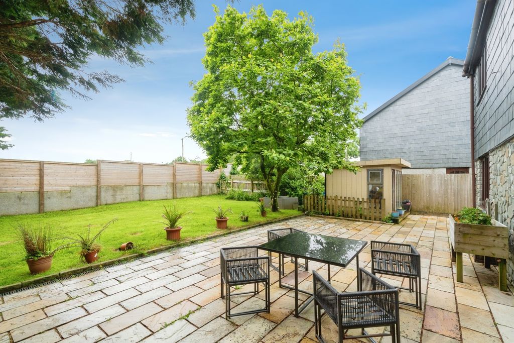 Property photo 3 of 19 Pbox-Img.Jpg