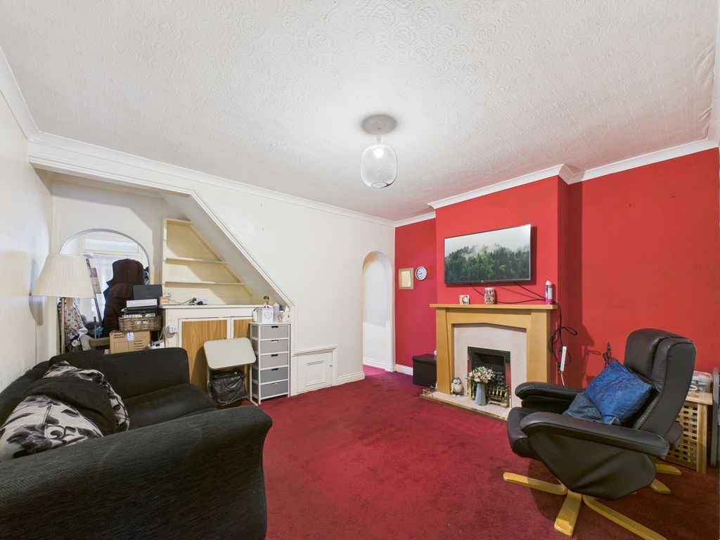 Property photo 3 of 8 Cam04058G0-Pr0040-Still003.Jpg