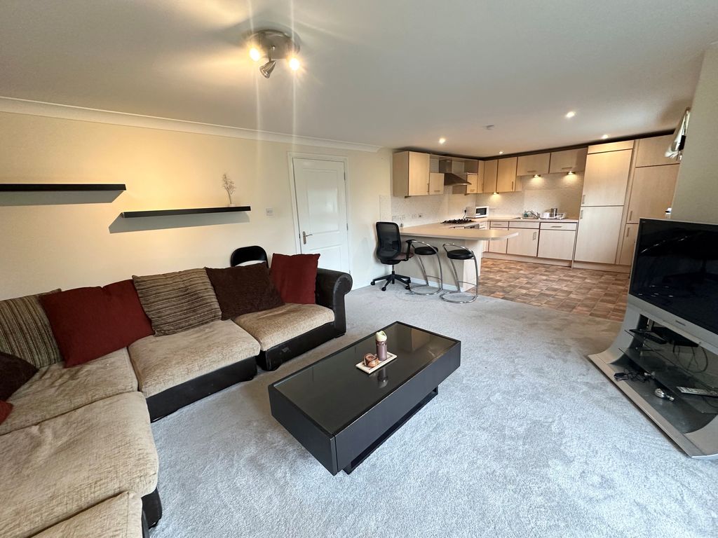 Property photo 2 of 12