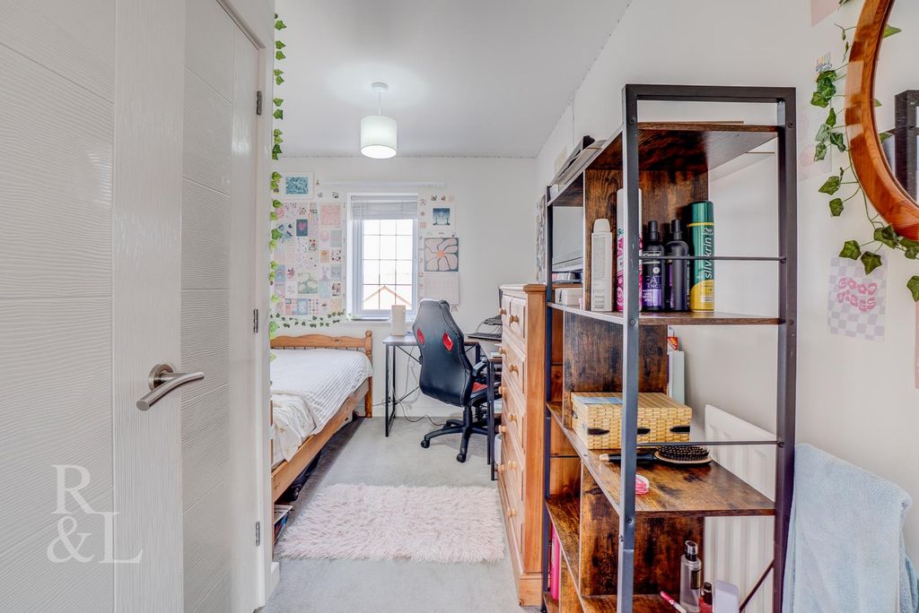 Property photo 2 of 19 B (2).Jpg