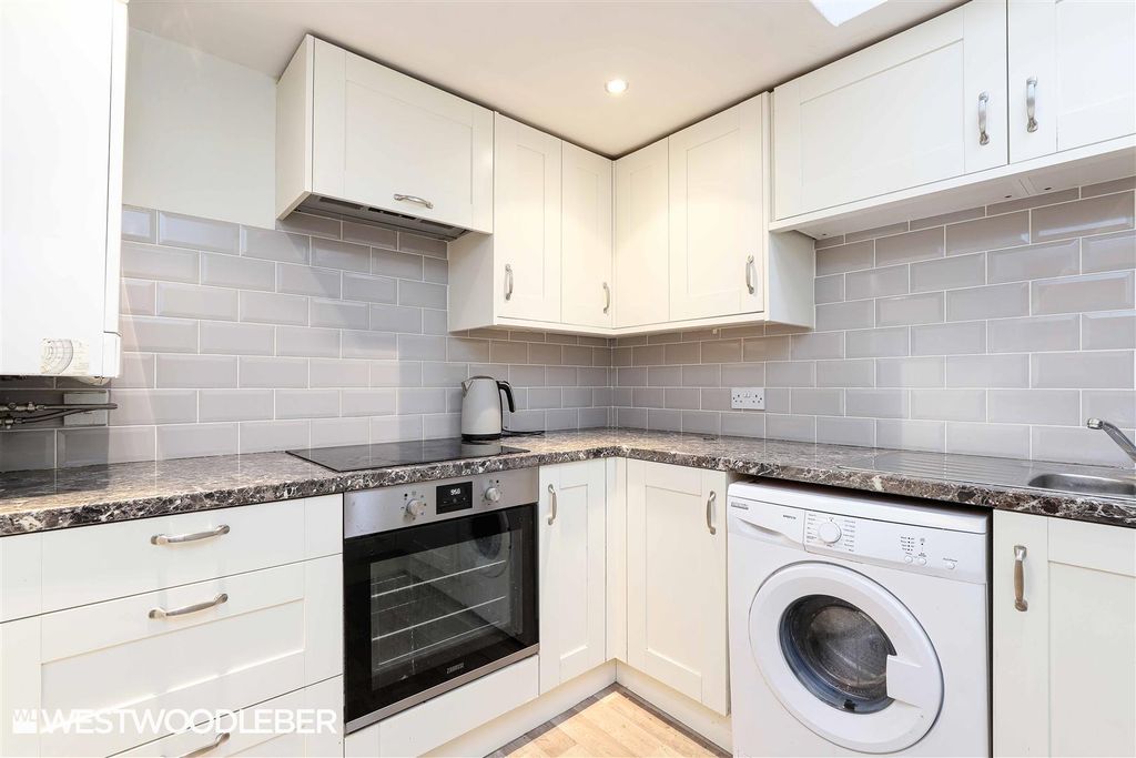 Property photo 3 of 11 Internal_5.Jpg