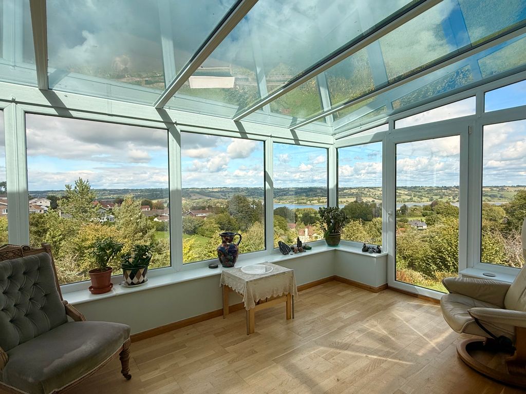Property photo 3 of 23 Conservatory