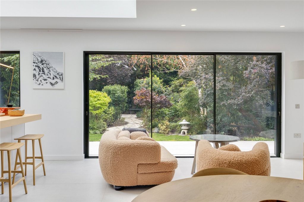 Property photo 2 of 19 Picture No. 08