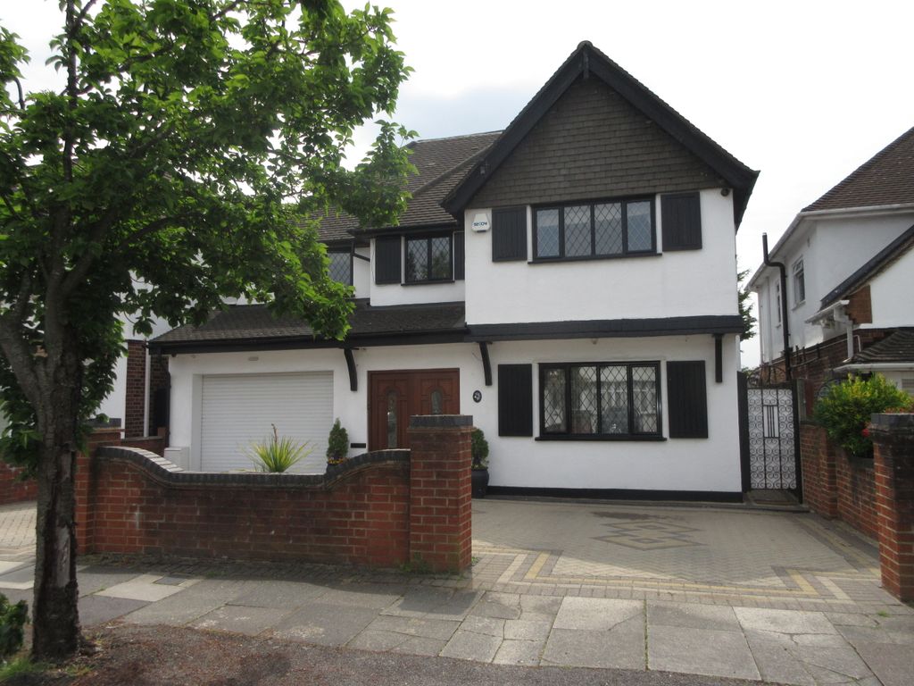 Property photo 1 of 28