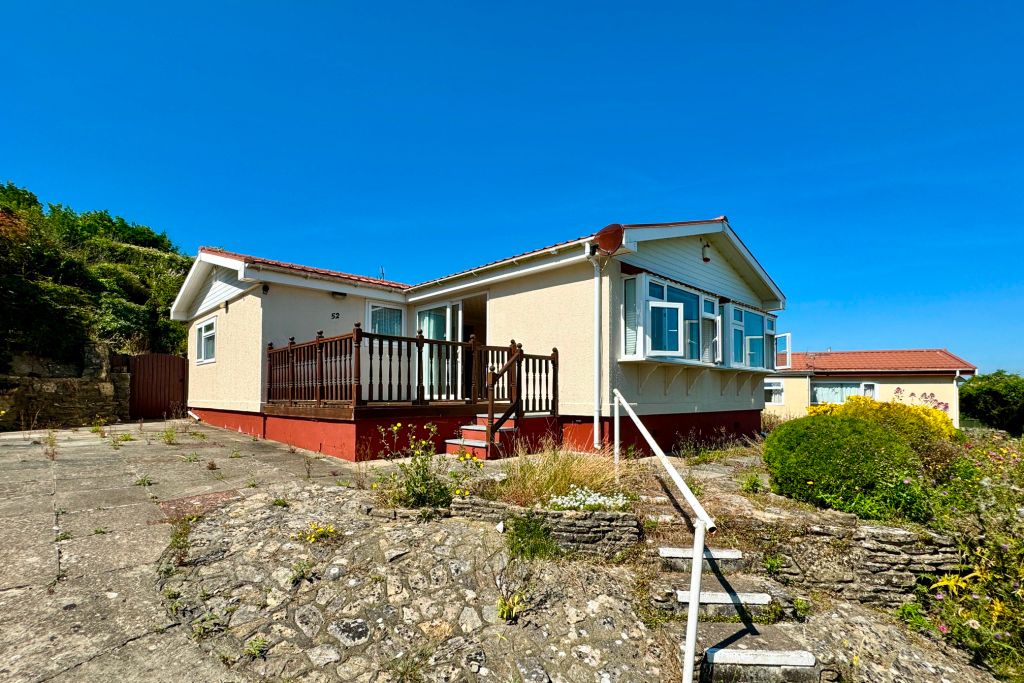Property photo 1 of 15 Front