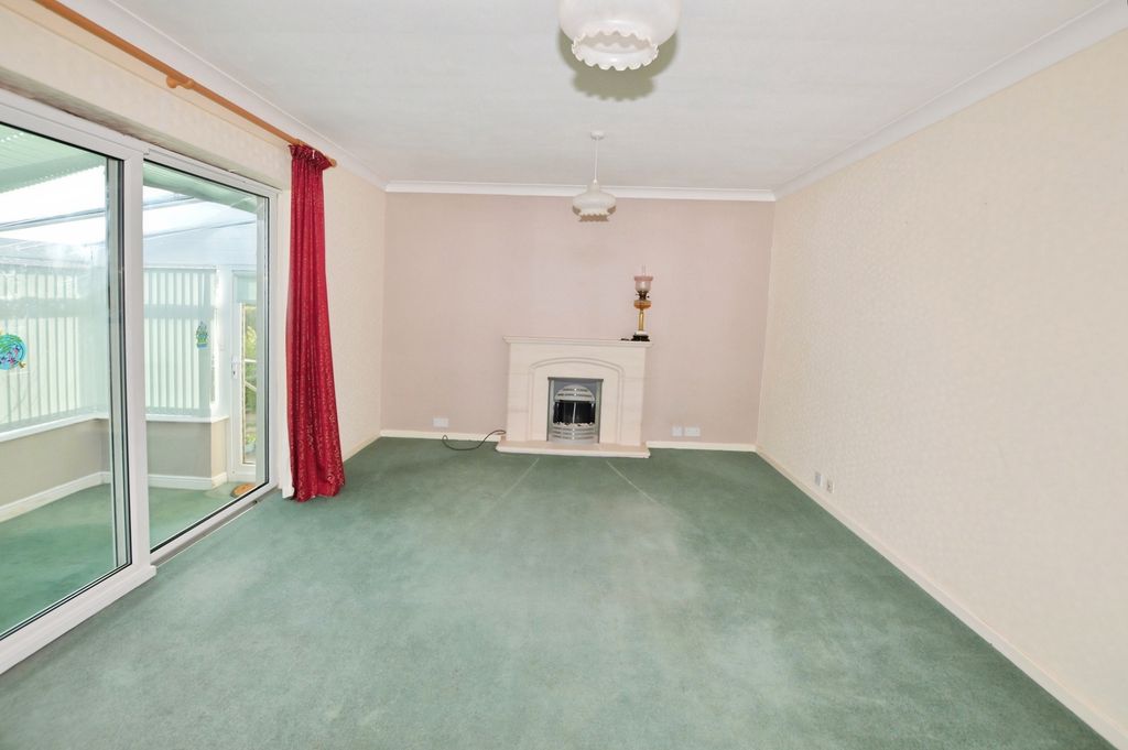 Property photo 3 of 12 3 - Pbox-Img.Jpg