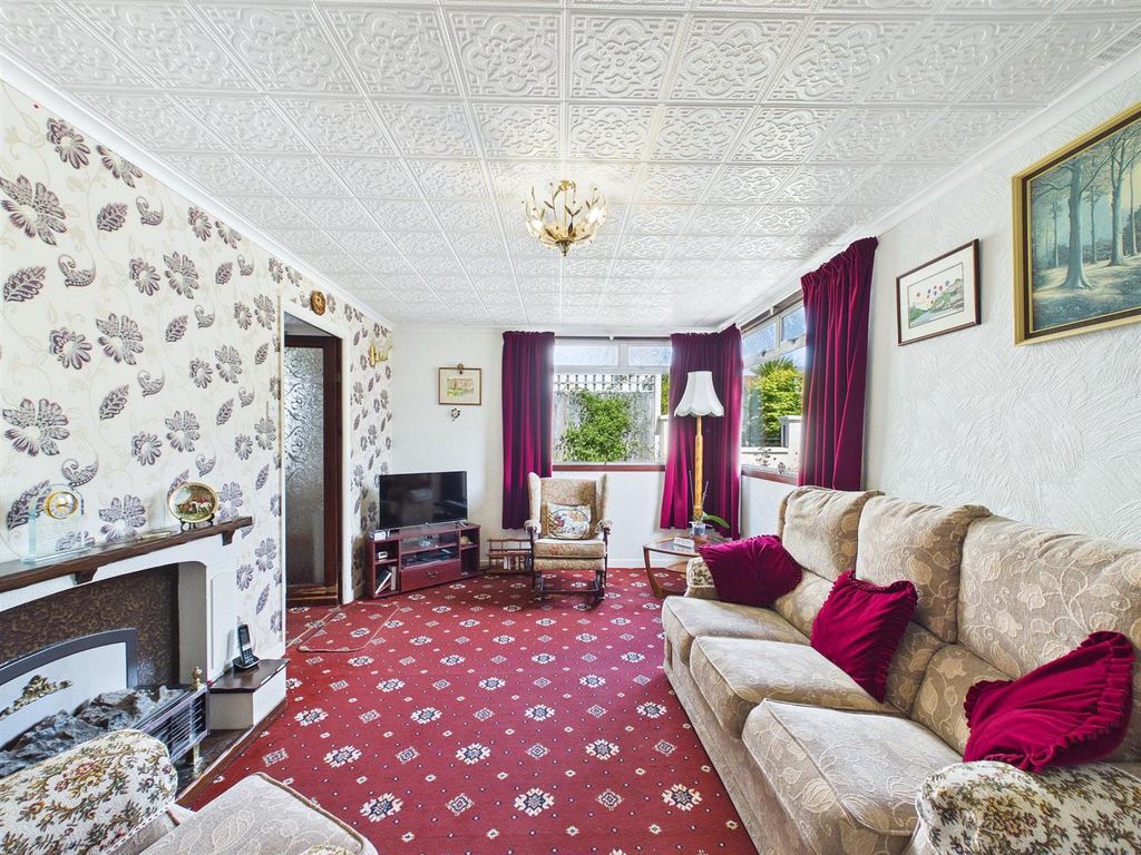 Property photo 2 of 13 2 - Bungalow Stoke Bishop.Jpg