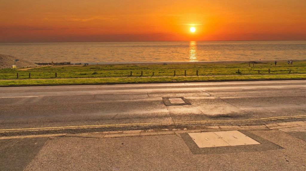 Property photo 2 of 33