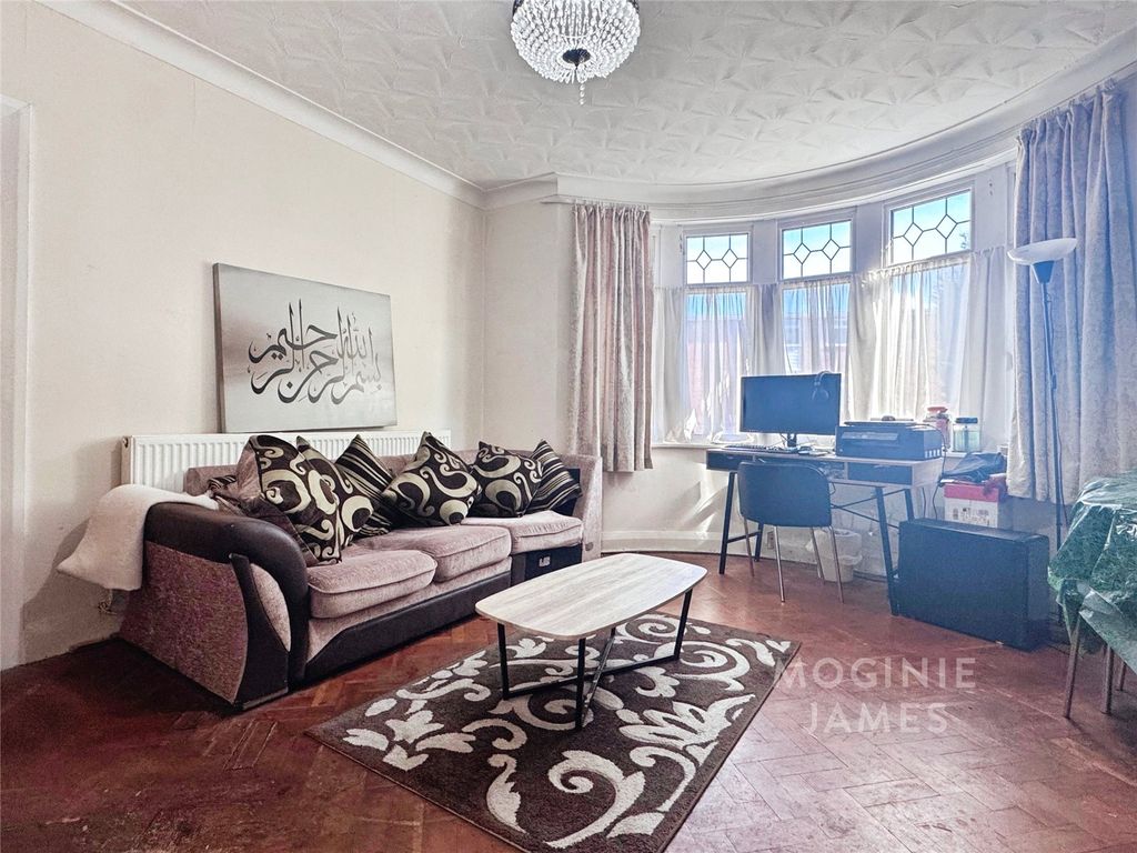 Property photo 2 of 11 Picture No. 04