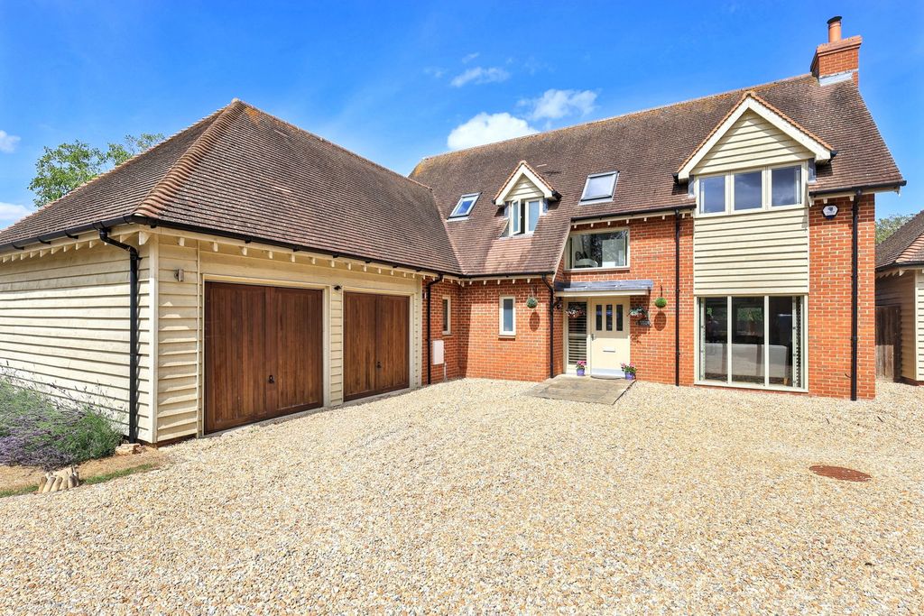 Property photo 1 of 34