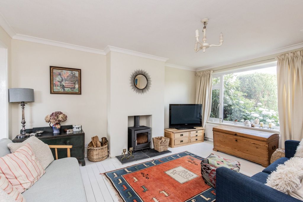 Property photo 3 of 13