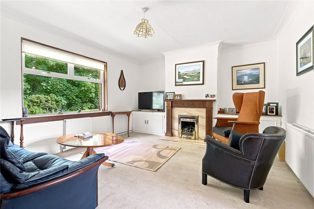 Property photo 3 of 12 Forthview Road