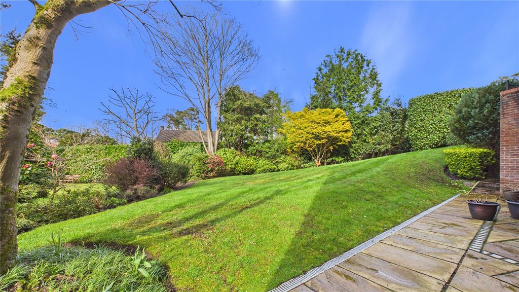 Property photo 3 of 13 Picture 3