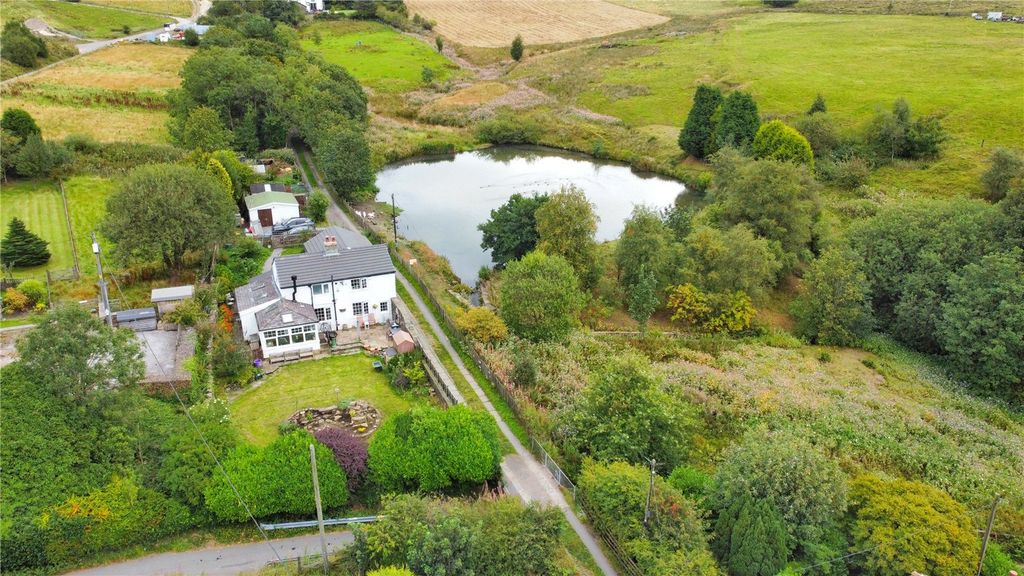 Property photo 1 of 26 Picture No. 12