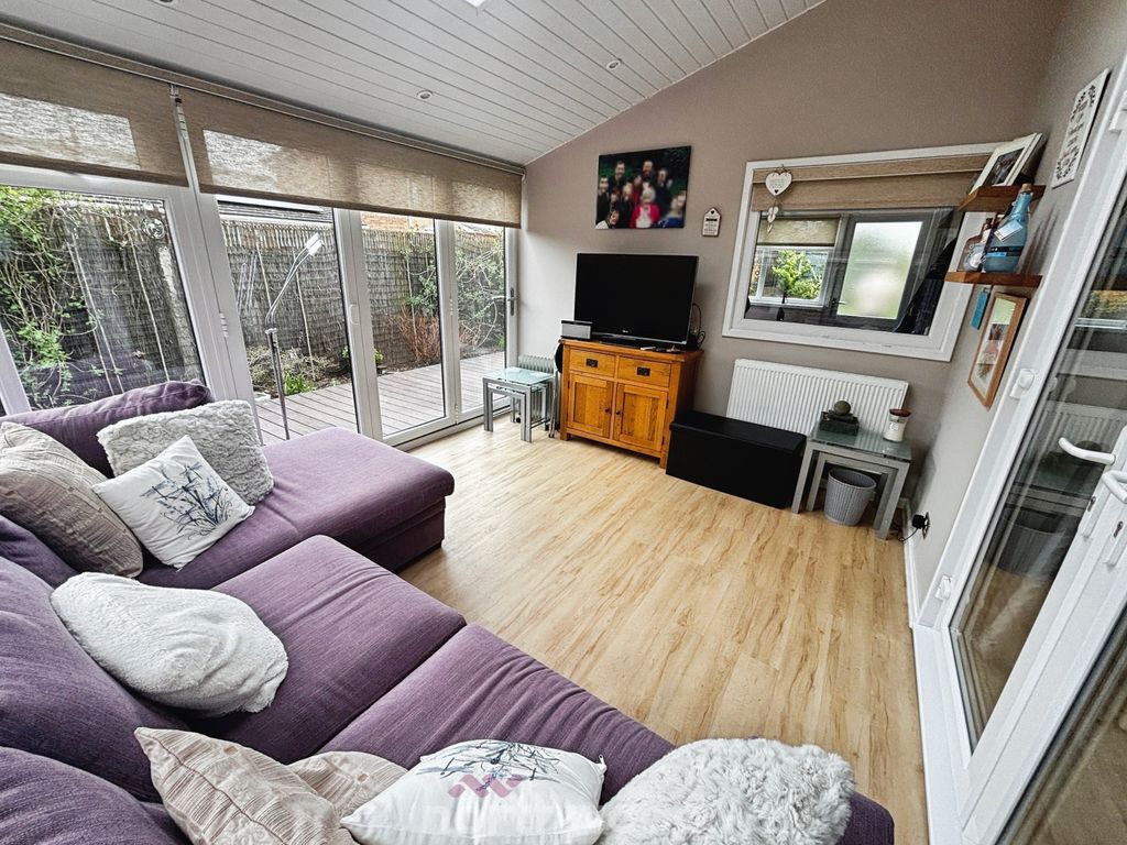 Property photo 2 of 42