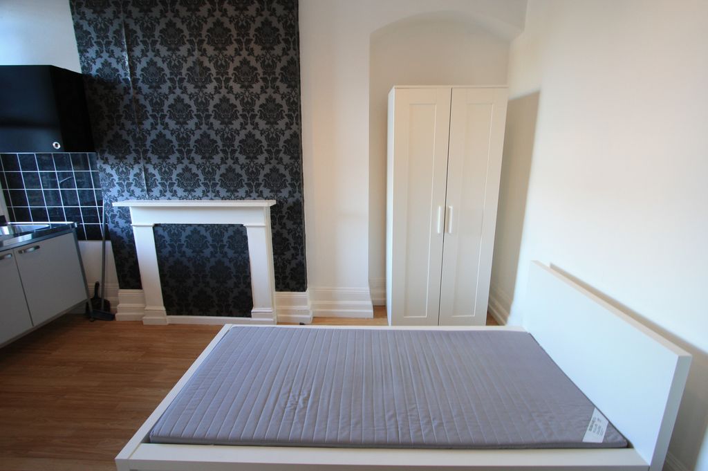 Property photo 2 of 5