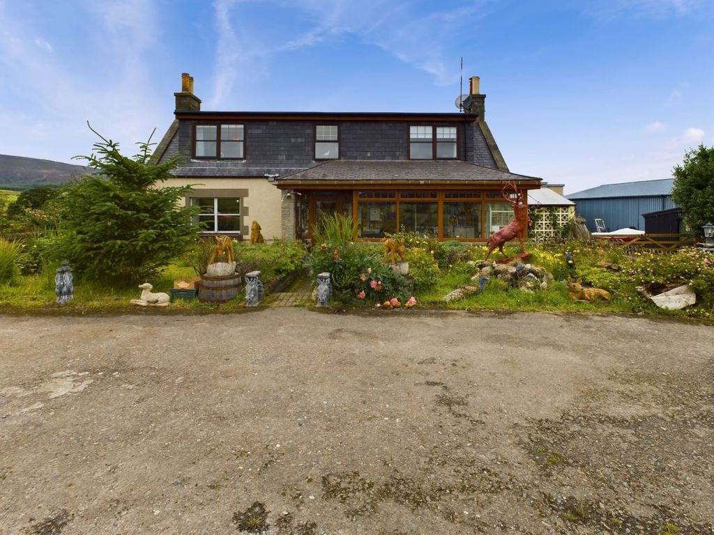 Property photo 1 of 42