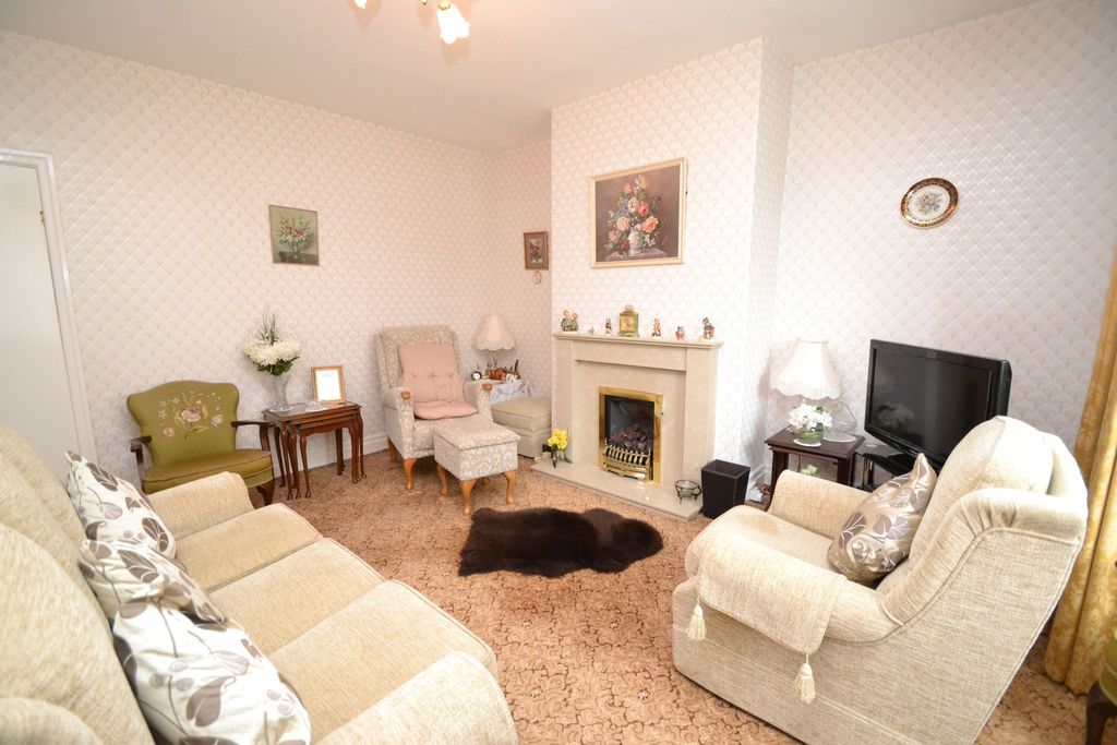 Property photo 3 of 15 Photograph 3