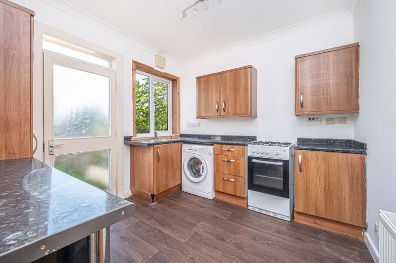 Property photo 2 of 19 Kitchen