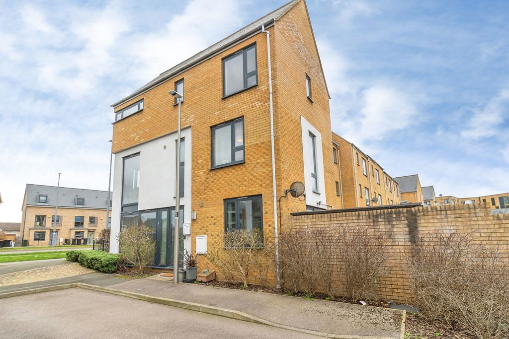 Property photo 2 of 20 Pbox-Img.Jpg