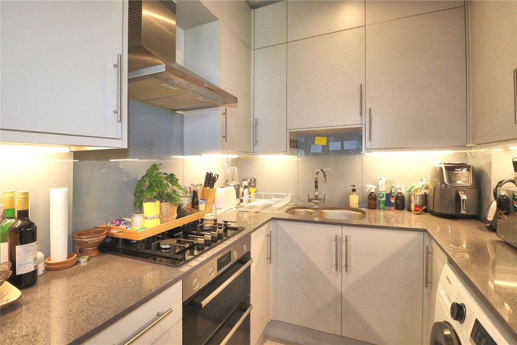 Property photo 2 of 9 Picture No. 01