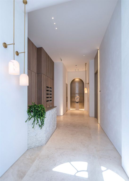 Property photo 2 of 18 Picture No. 03