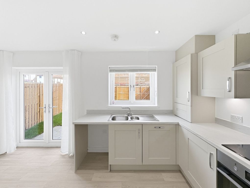Property photo 2 of 18 Picture No. 05