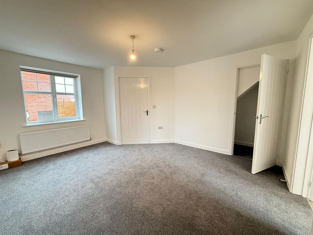 Property photo 2 of 15 A8135360-1530-40c6-962E-5Ff9F202Af06.Jpg