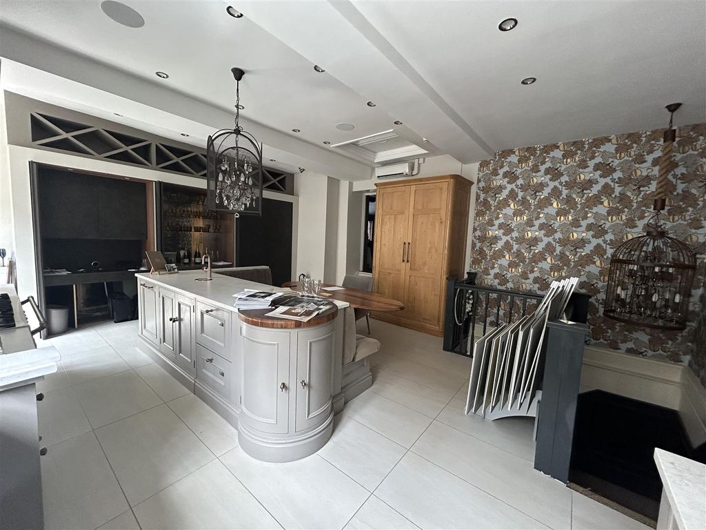 Property photo 2 of 13 Img_5409.Jpg