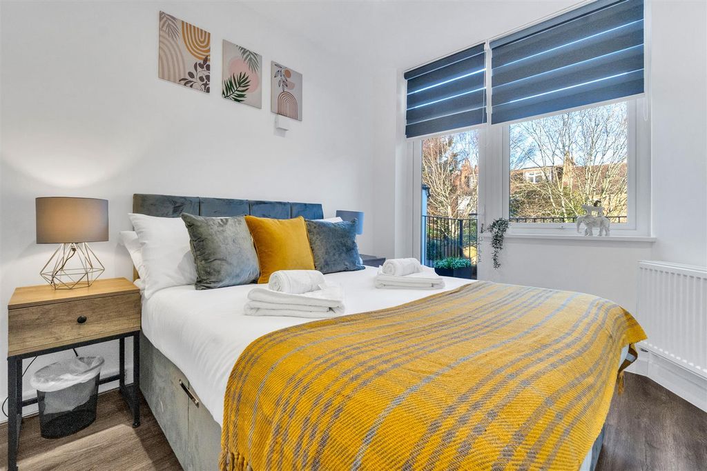 Property photo 1 of 14 Homely_2_-06.Jpg