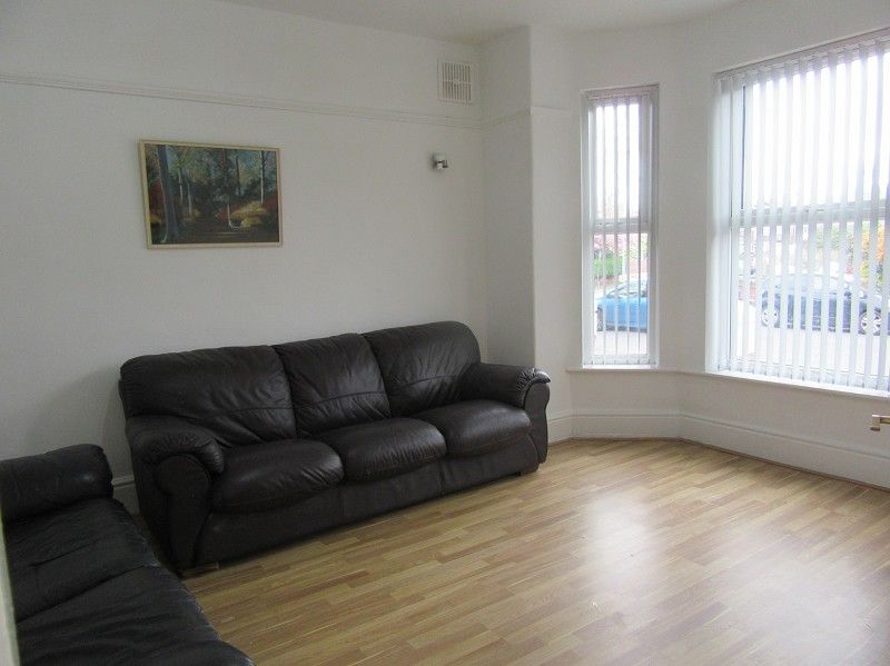 Property photo 2 of 13 Living Room