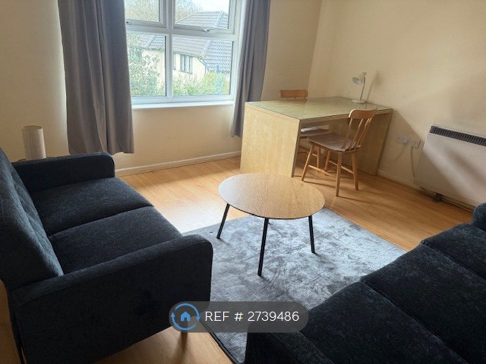 Property photo 3 of 12