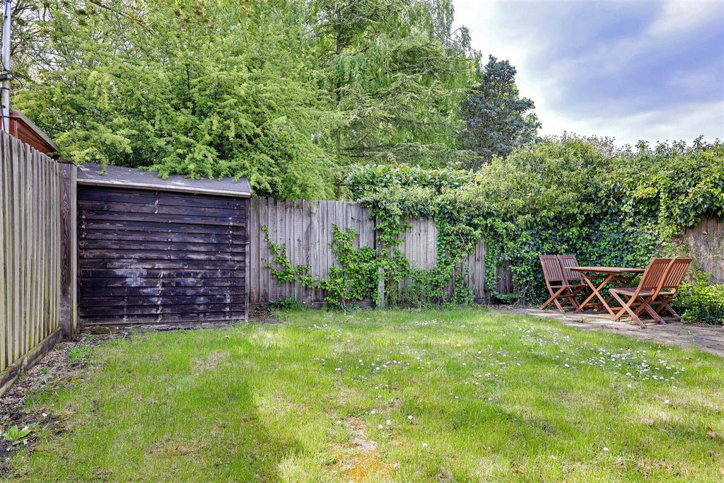 Property photo 2 of 12