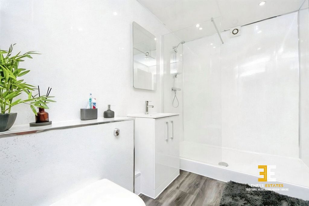 Additional image 15 of 8 bed hotel for saleLlewelyn Avenue, Llandudno LL30