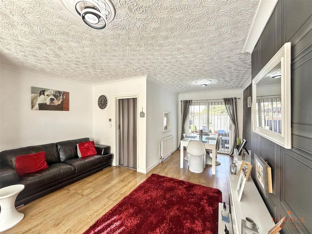 Property photo 3 of 17 Img_5624.Jpg