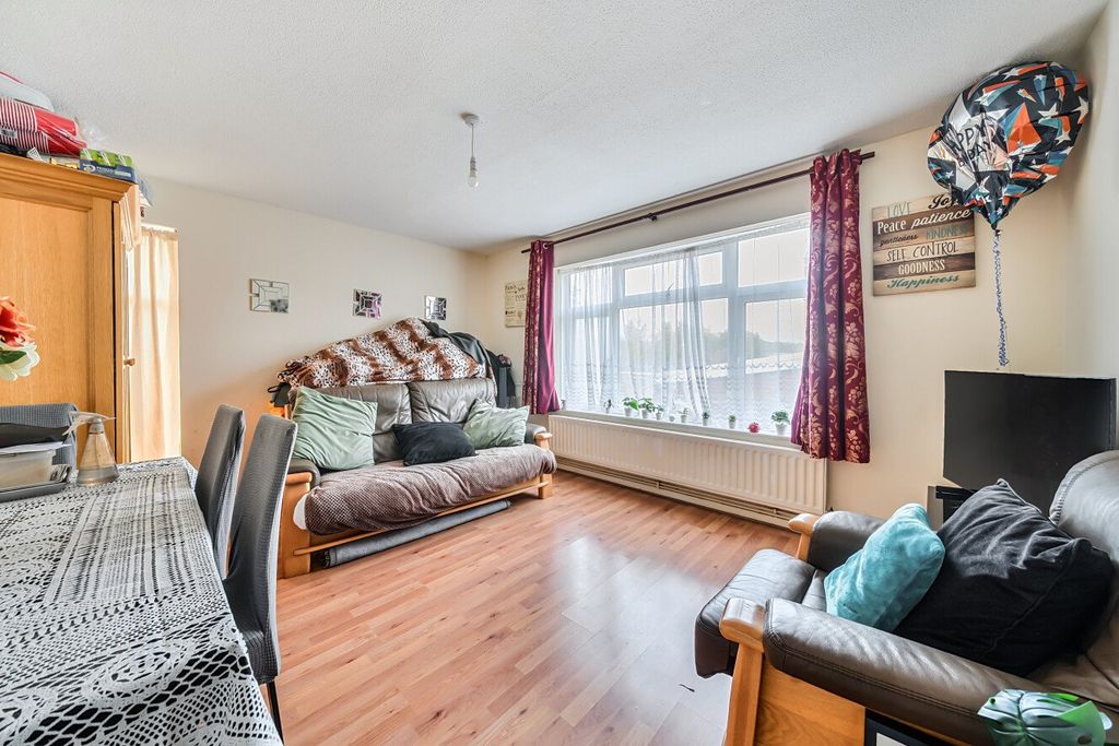 Property photo 2 of 12 Picture No. 06