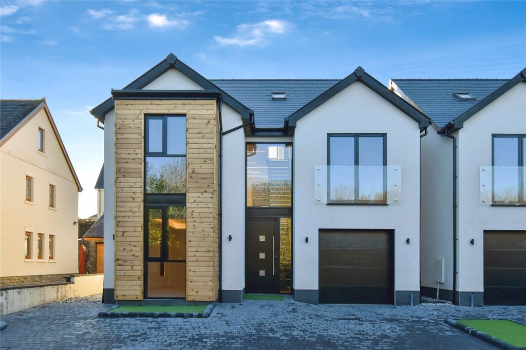 Property photo 1 of 32 Picture No. 11