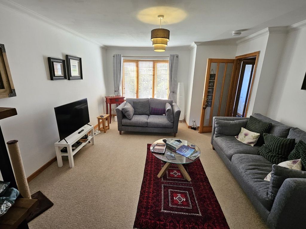 Property photo 2 of 9 Gallery