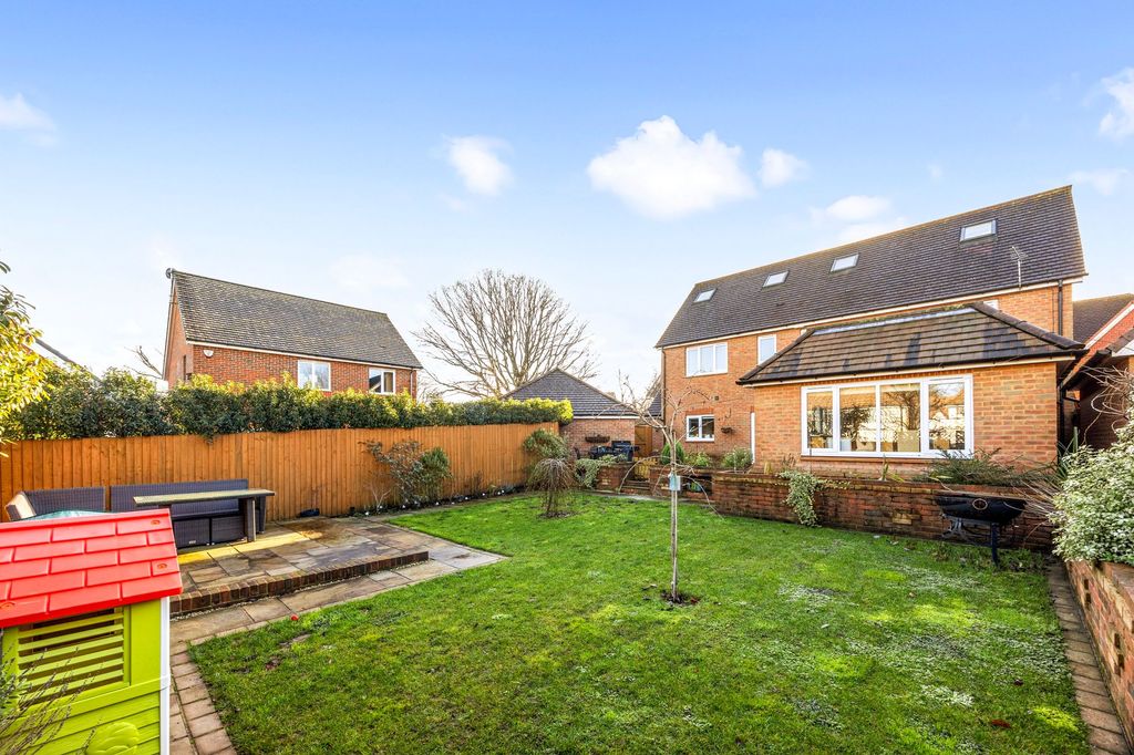 Property photo 3 of 27