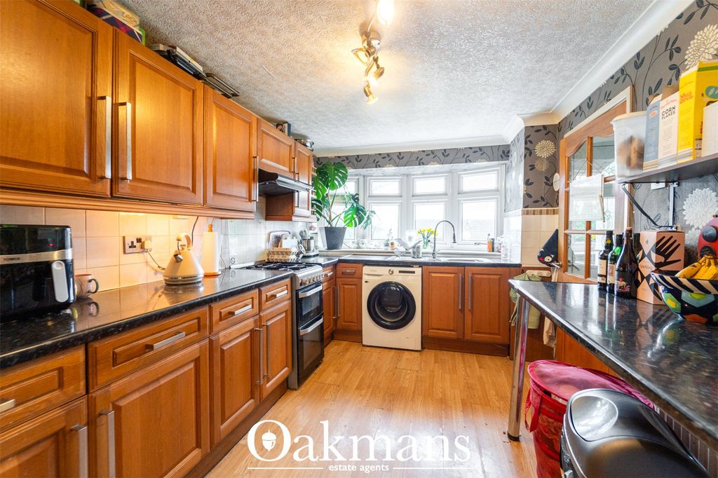 Property photo 3 of 34 Picture No. 01