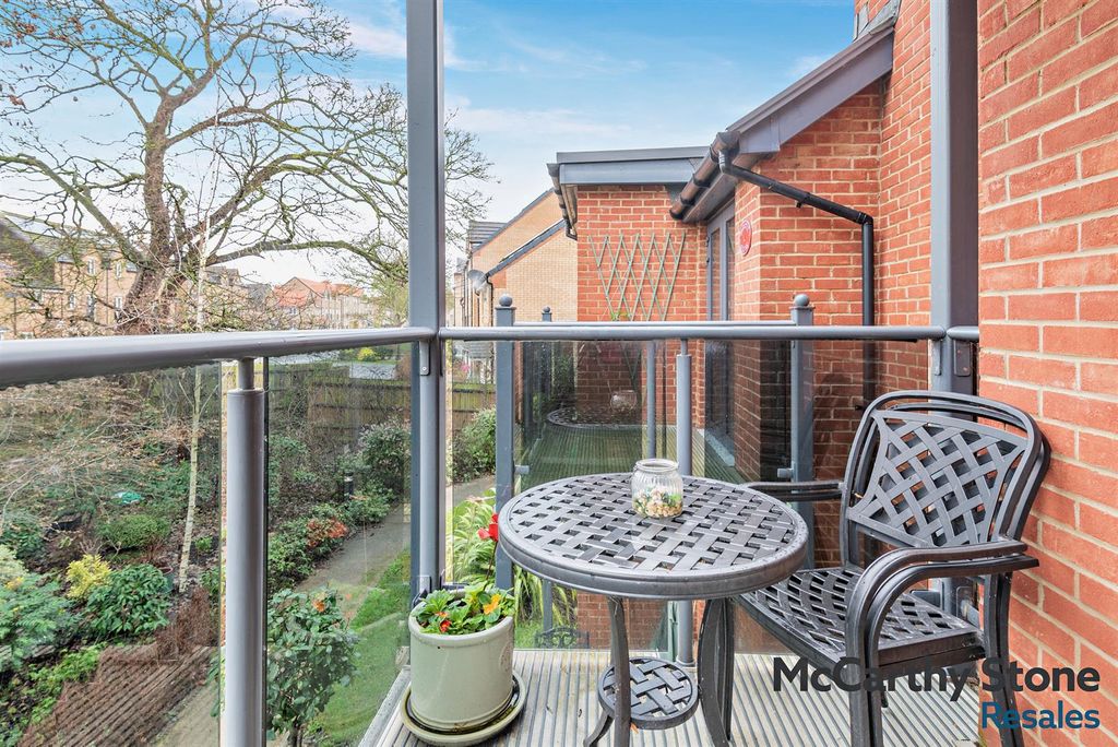 Property photo 1 of 31 8675887-Exterior01-800.Jpg