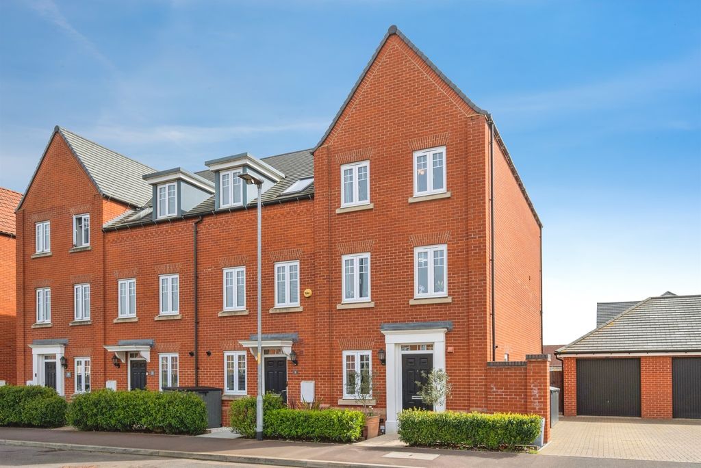 Property photo 1 of 21