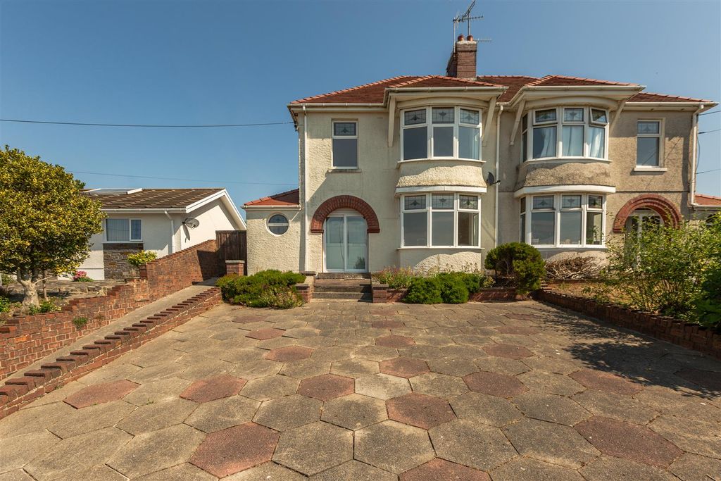 Property photo 1 of 54