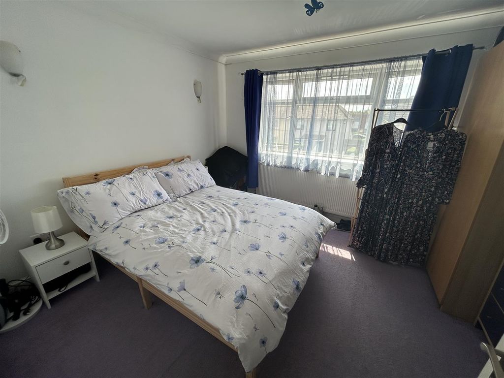 Property photo 3 of 6 Img_2295.Jpg
