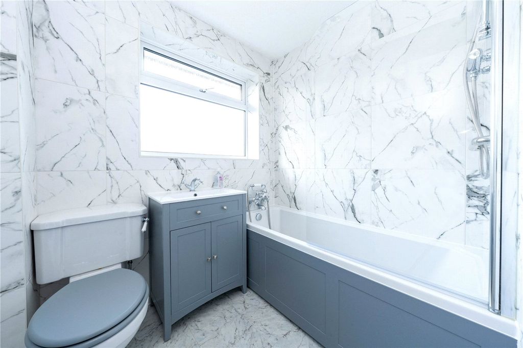 Property photo 3 of 10 Picture No. 15