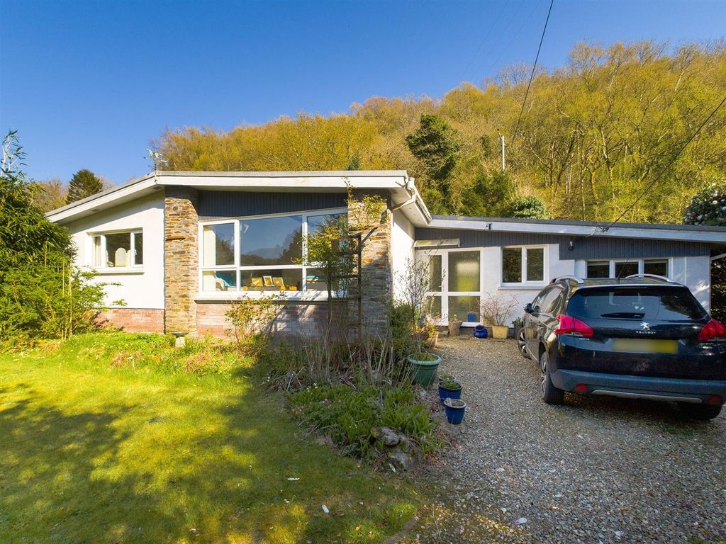 Property photo 1 of 22 Cam01381G0-Pr0029-Still029.Jpg