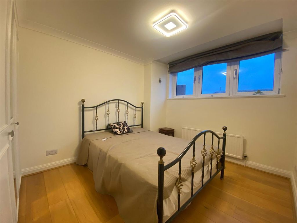 Property photo 3 of 6 1840Oxlkueqad0Hccyw7Cw.Jpg